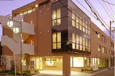 C100125_co_2.jpg