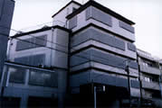 C105178_co_1.jpg